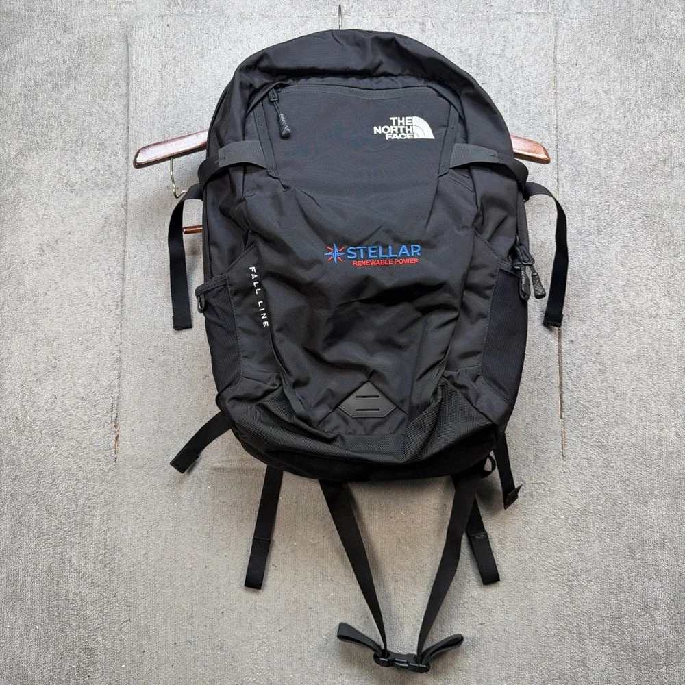 The North Face 28L Backpack Black Laptop Travel School FlexVent